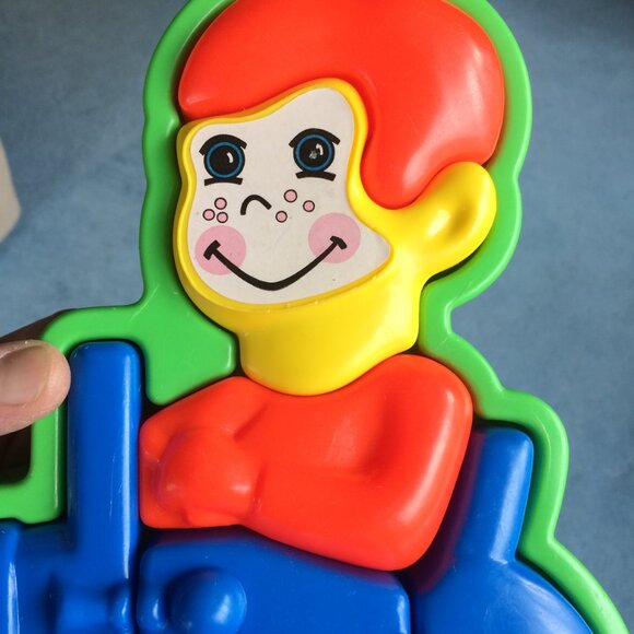 Vintage Chunky 3-D Plastic Puzzle Toy Boy in a Car Tray & 8 Pc - Picture 5 of 5